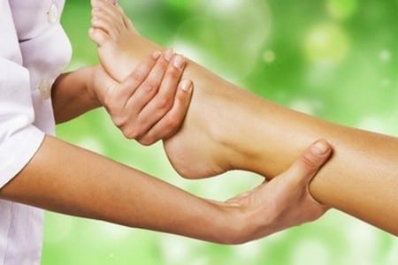 Как делать массаж при отеках ног видео thumbnail